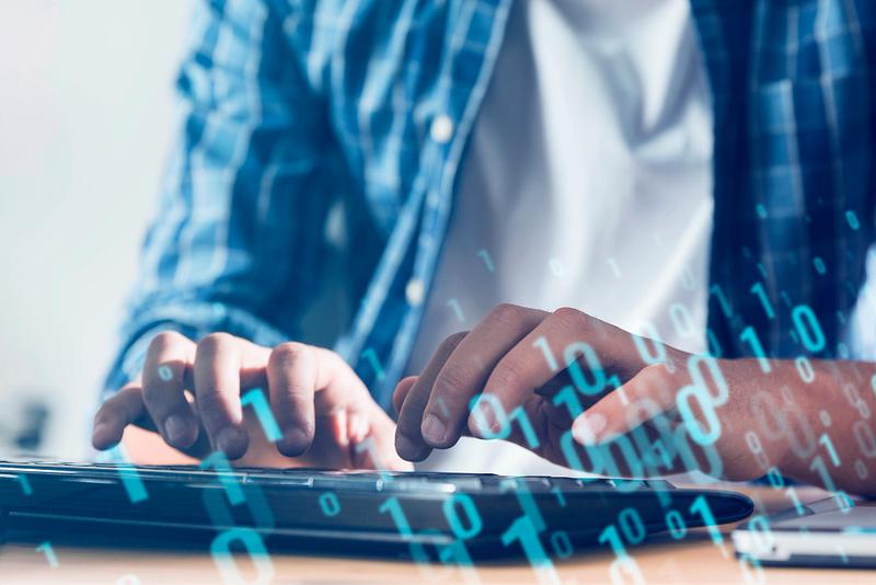 contratar servicio de desarrollo de software a medida para tu empresa